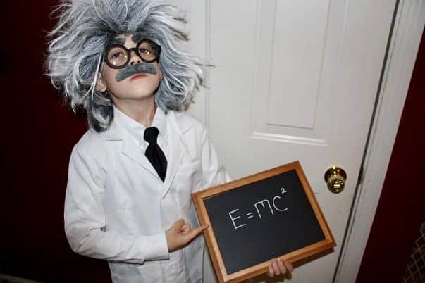アルベルト・アインシュタインさんのインスタグラム写真 - (アルベルト・アインシュタインInstagram)「Will you be dressing up as Albert Einstein for Halloween? Post your costume photos and tag @alberteinstein and your photo may get chosen to share with Einstein’s millions of fans on Facebook, Twitter and Instagram! 🎃 📸  #halloween  #halloweencostume」10月27日 22時03分 - alberteinstein