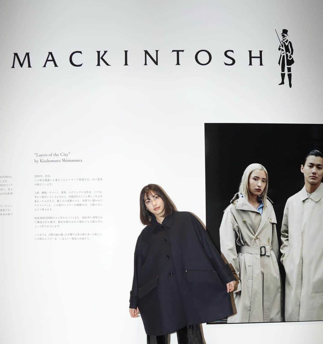 せたこさんのインスタグラム写真 - (せたこInstagram)「MACKINTOSH POP UP GALLERY行ってきた！  11/18まで渋谷PARCOでやってるよ！  吉祥丸さんのお写真たくさんかっこよきでした😳 @kisshomaru   このコートの形にめろめろせたこ🪁  @mackintoshofficial  #マッキントッシュ #MACKINTOSH」10月27日 22時17分 - setako