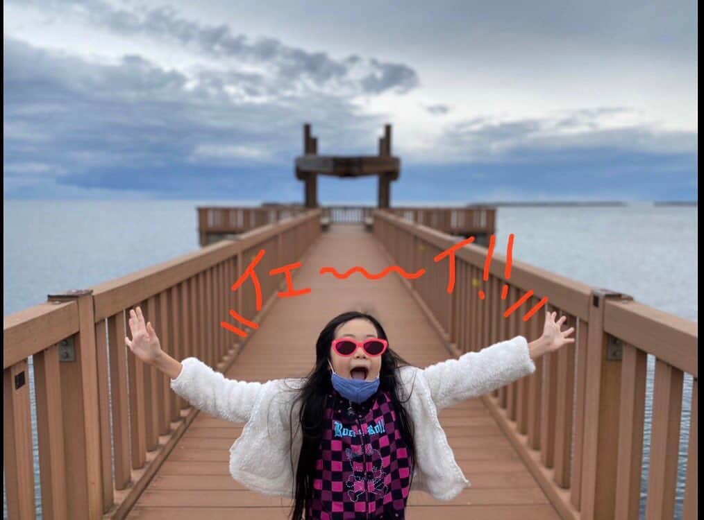 山口森広のインスタグラム：「#海」