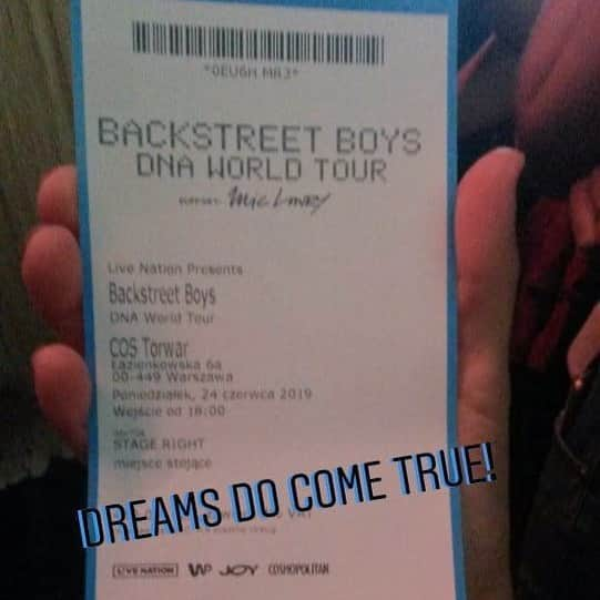 backstreetboysさんのインスタグラム写真 - (backstreetboysInstagram)「Teffy & Lud, we are beyond grateful for your dedication and support!! Sending our love to you both ❤️ #BSBArmyStories」10月28日 4時49分 - backstreetboys