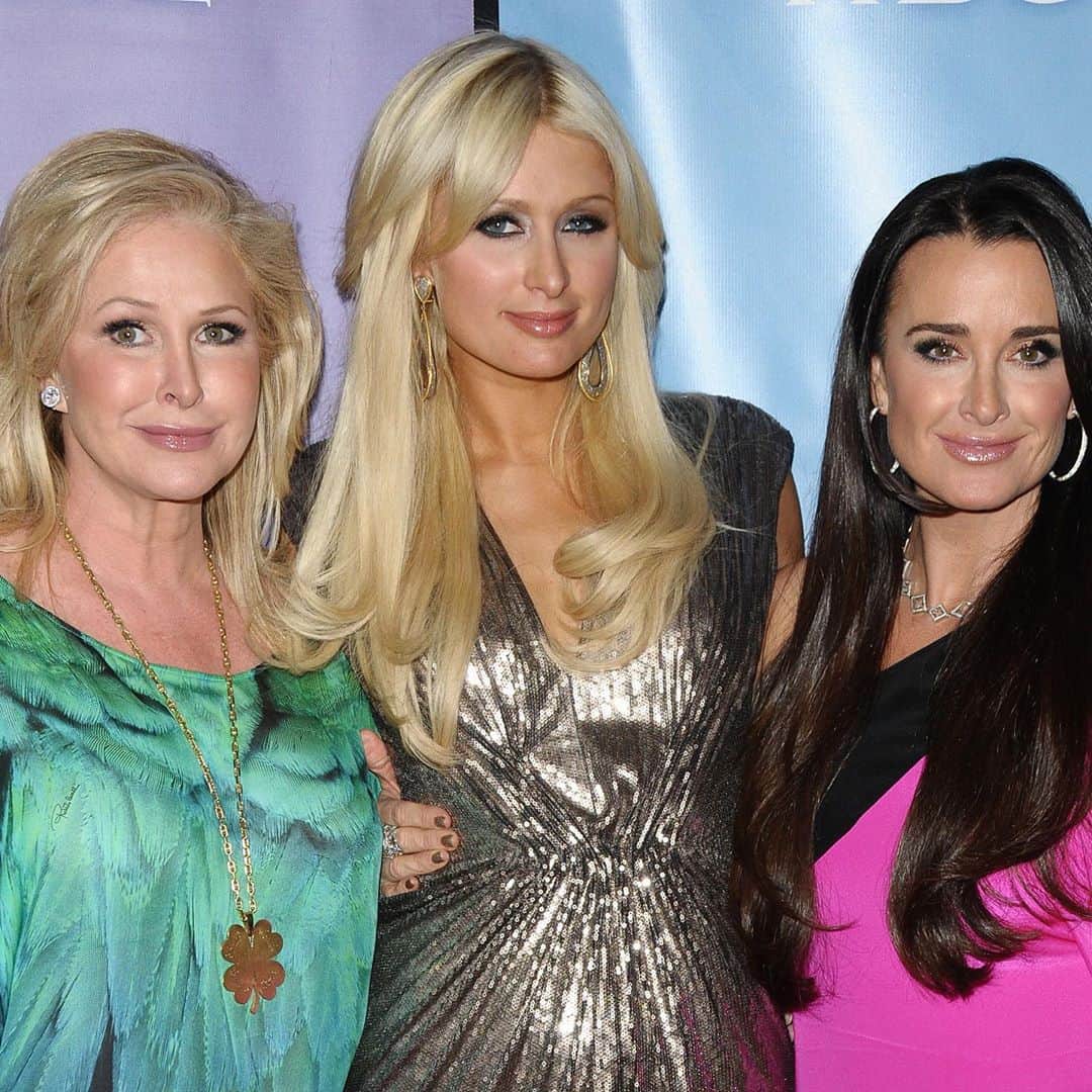 E! Onlineさんのインスタグラム写真 - (E! OnlineInstagram)「Attention #RHOBH fans, let E! introduce you to the newest cast members: Crystal Kung Minkoff and Kathy Hilton. Link in bio for everything you need to know about them, plus Kyle Richard's thoughts on the casting news. (📷: Instagram/Getty)」10月28日 4時49分 - enews