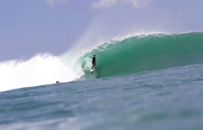 ロストさんのインスタグラム写真 - (ロストInstagram)「@agusdag_ on his #lostsurfboards Driver 2.0 #padangpadang 📷 @bali_surf_vision」10月27日 23時26分 - lost9193