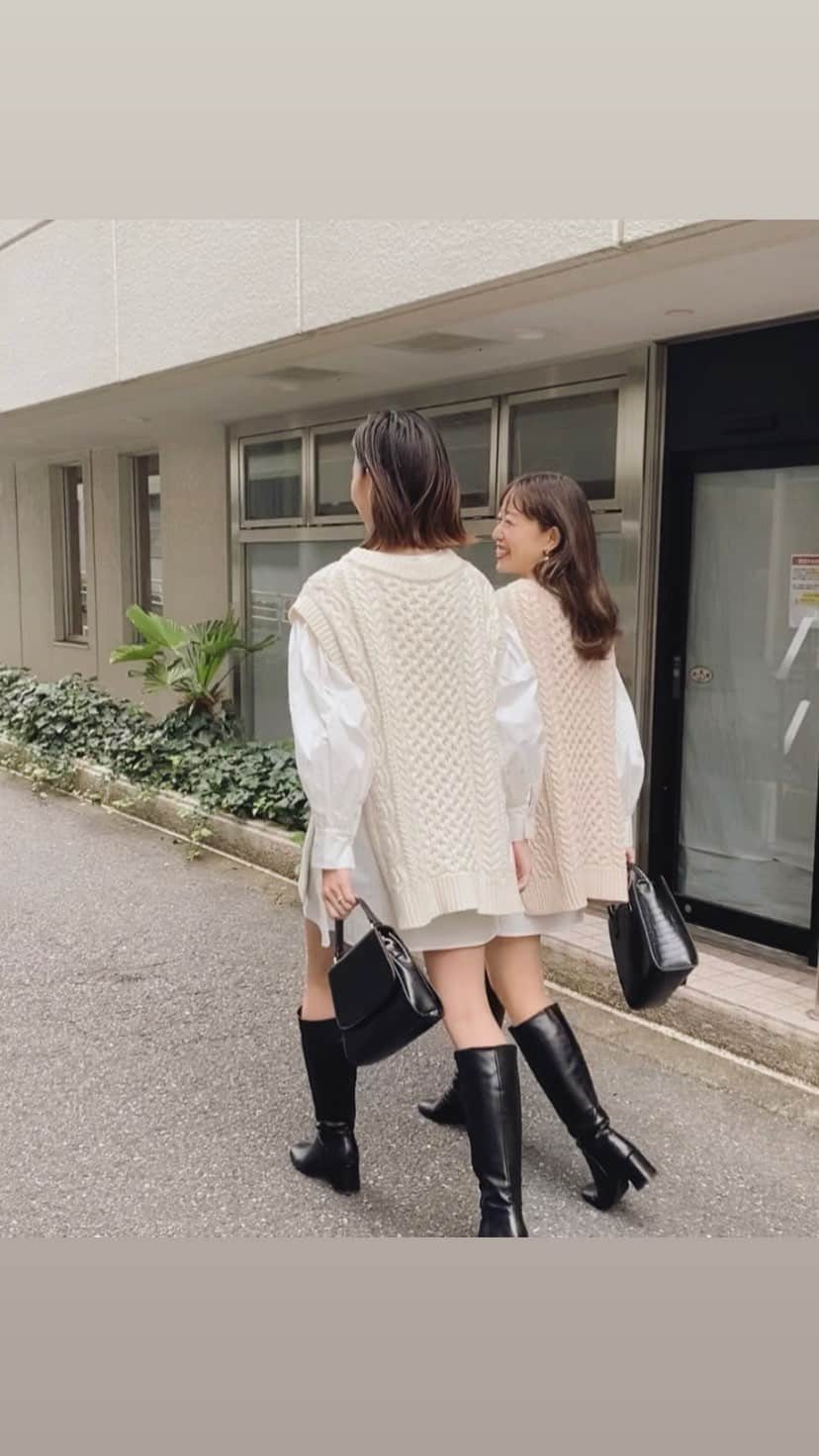 吉田佳菜のインスタグラム：「ㅤㅤㅤㅤㅤㅤㅤㅤㅤㅤㅤㅤㅤ ㅤㅤㅤㅤㅤㅤㅤㅤㅤㅤㅤㅤㅤ あっちゃん(@atsukoo12)とおそろcode🐱🐶 Chicoの服は小柄な人が着てもかわいいし あっちゃんみたいにすらっと背の高い人が着てもかわいい！ ㅤㅤㅤㅤㅤㅤㅤㅤㅤㅤㅤㅤㅤ あっちゃんは166cm 私は158cmです ㅤㅤㅤㅤㅤㅤㅤㅤㅤㅤㅤㅤㅤ (※撮影時のみマスク外しております) ㅤㅤㅤㅤㅤㅤㅤㅤㅤㅤㅤㅤㅤ ㅤㅤㅤㅤㅤㅤㅤㅤㅤㅤㅤㅤㅤ #あつことちわこ #kana_chicode #ちわcode #whoswhochico #salonbychico ㅤㅤㅤㅤㅤㅤㅤㅤㅤㅤㅤㅤㅤ」