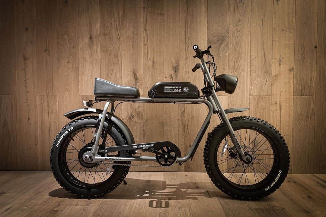 余文樂のインスタグラム：「My new bike 🚲🚲🚲」