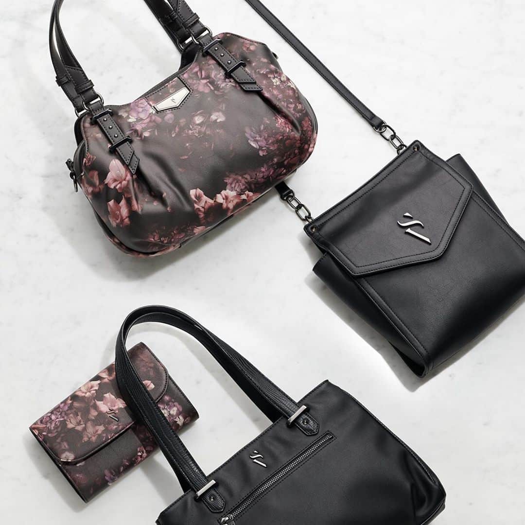 ロック&リパブリックのインスタグラム：「Let yourself get carried away. 😍 #SimplyVera #Kohls」
