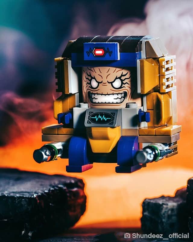 LEGOさんのインスタグラム写真 - (LEGOInstagram)「M.O.D.O.K. and A.I.M. better watch out – The Avengers and the Helicarrier are here!  #LEGOMarvel #Superheroes #Avengers 📸 @Shundeez_official from @brickcentral  @marvel」10月28日 0時00分 - lego
