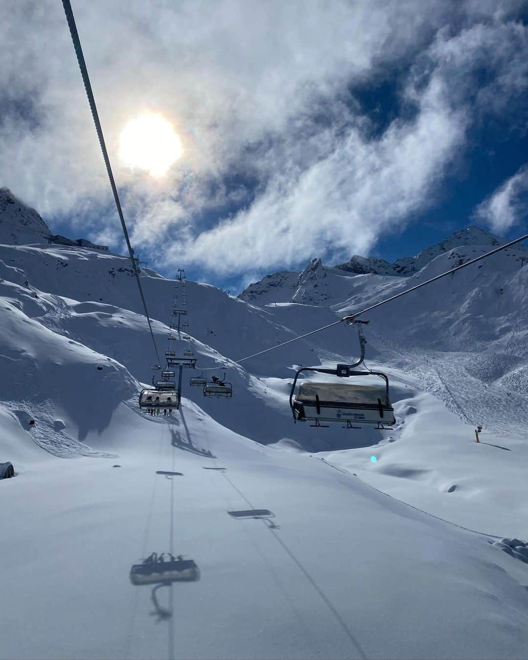 マルクス・クリーブランドさんのインスタグラム写真 - (マルクス・クリーブランドInstagram)「Today was a good day with mr. @stalesandbech⚡️ #Austria #snowboarding」10月28日 0時01分 - marcuskleveland