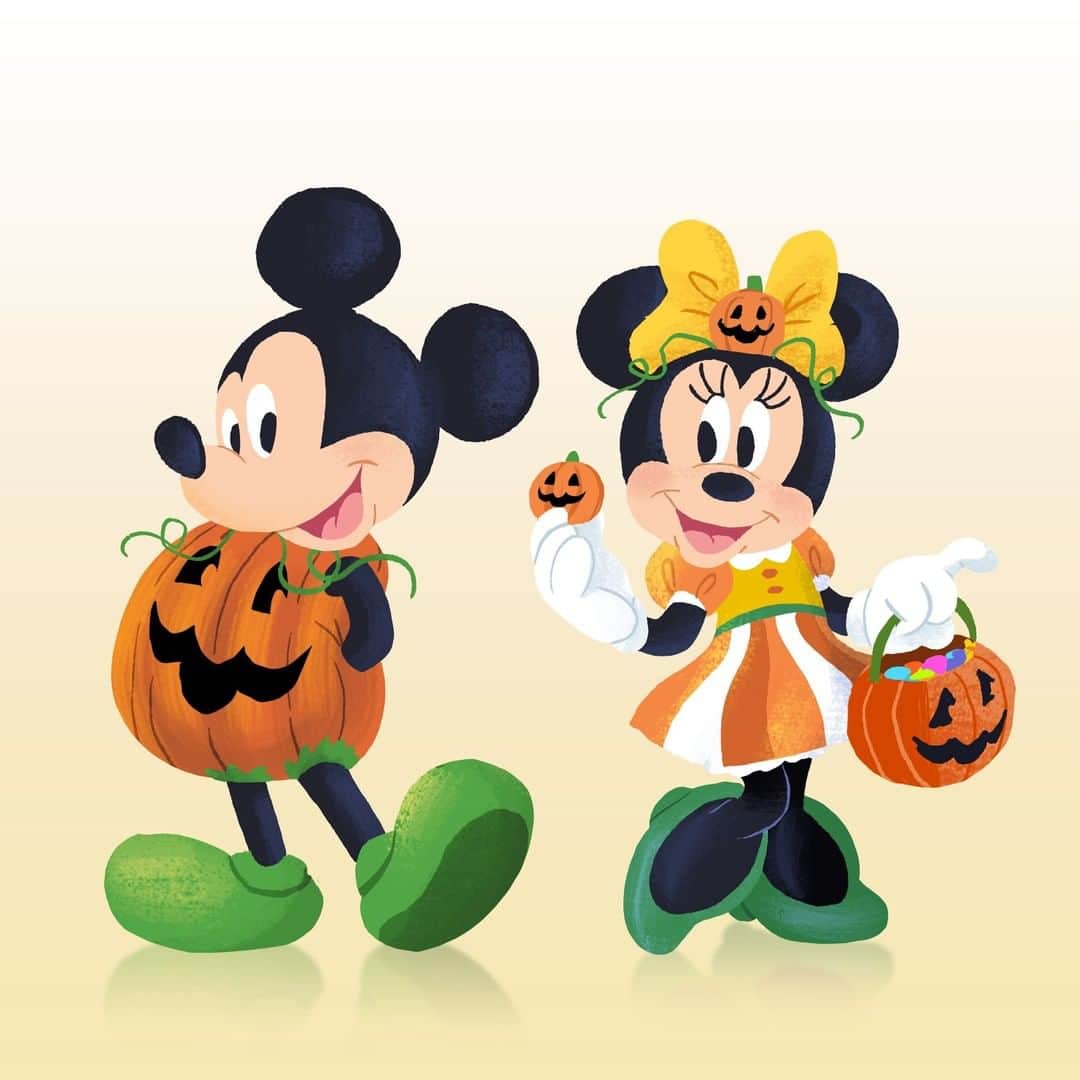 ミッキーマウスさんのインスタグラム写真 - (ミッキーマウスInstagram)「Pick your favorite Mickey and @MinnieMouse Halloween costume...if you dare!」10月28日 0時31分 - mickeymouse