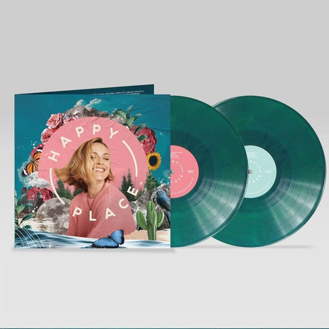 ファーン・コットンさんのインスタグラム写真 - (ファーン・コットンInstagram)「We have a Happy Place competition for you.. pre-order the Happy Place Album before 5pm (GMT) on 29th October to be in with a chance of winning, for you and a friend, a private Zoom with me and a special guest from the album… there’s both a CD, LP and special bundle featuring a print of one of my drawings to choose from. Use the top link in my bio to enter x」10月28日 0時49分 - fearnecotton