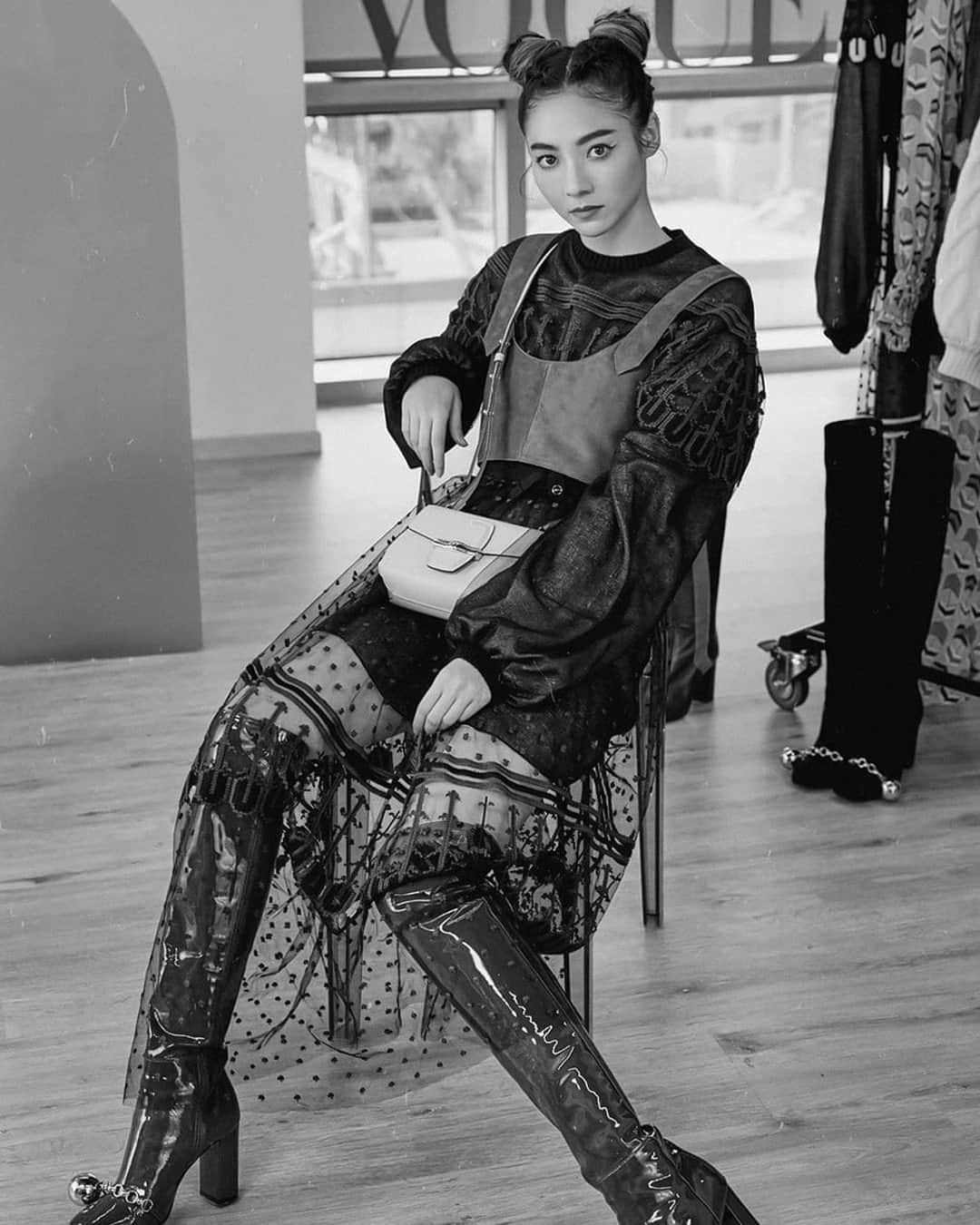 Longchampのインスタグラム：「@aggiemlove, looking like art in our #LongchampFW20 collection.  #LongchampRoseau #LongchampRTW」