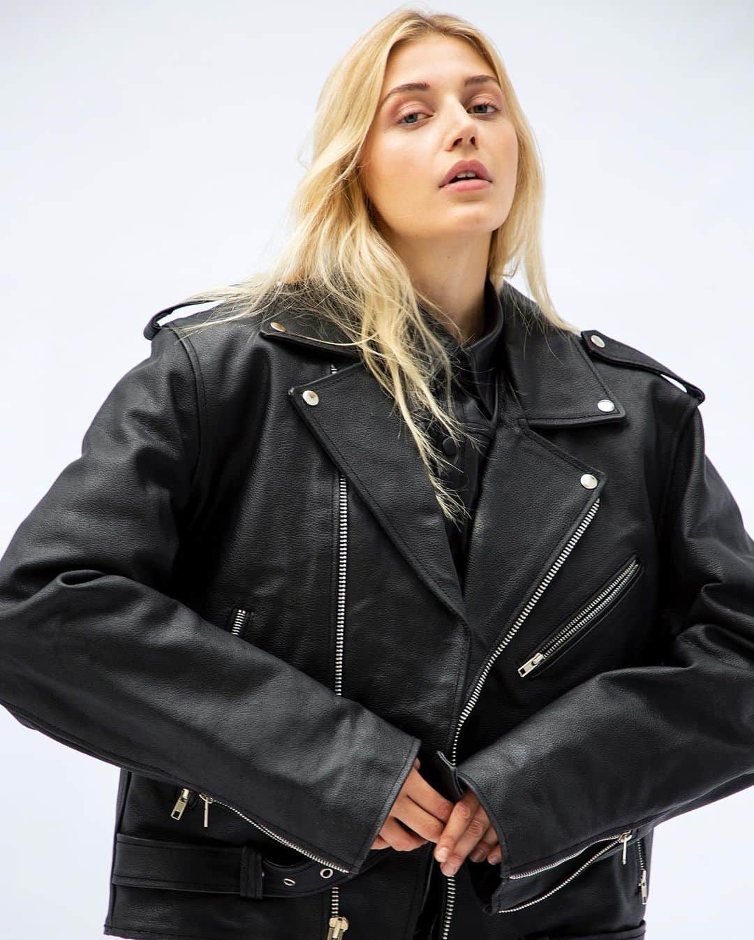 Nora O´Neilのインスタグラム：「Fashion, sweetie」