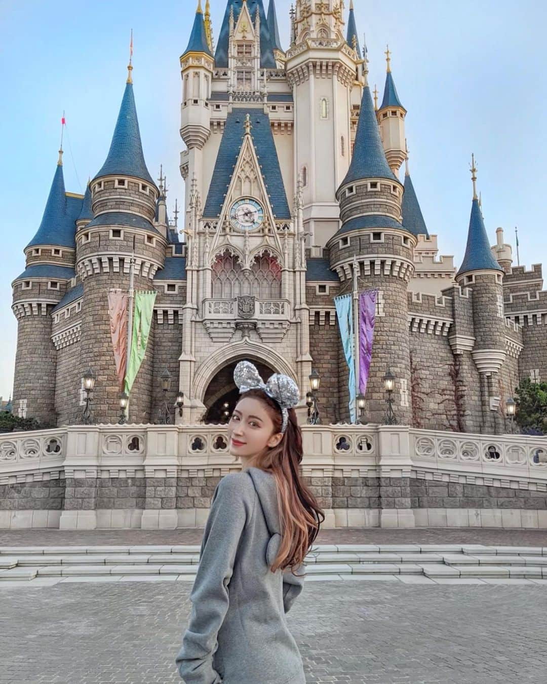 美咲あいりさんのインスタグラム写真 - (美咲あいりInstagram)「🏰✨✨﻿ ﻿ ﻿ ﻿ #TDL﻿ #Disneyland﻿ #シンデレラ城 ﻿ #ディズニーランド﻿ #Disney」10月28日 2時22分 - misakiairi