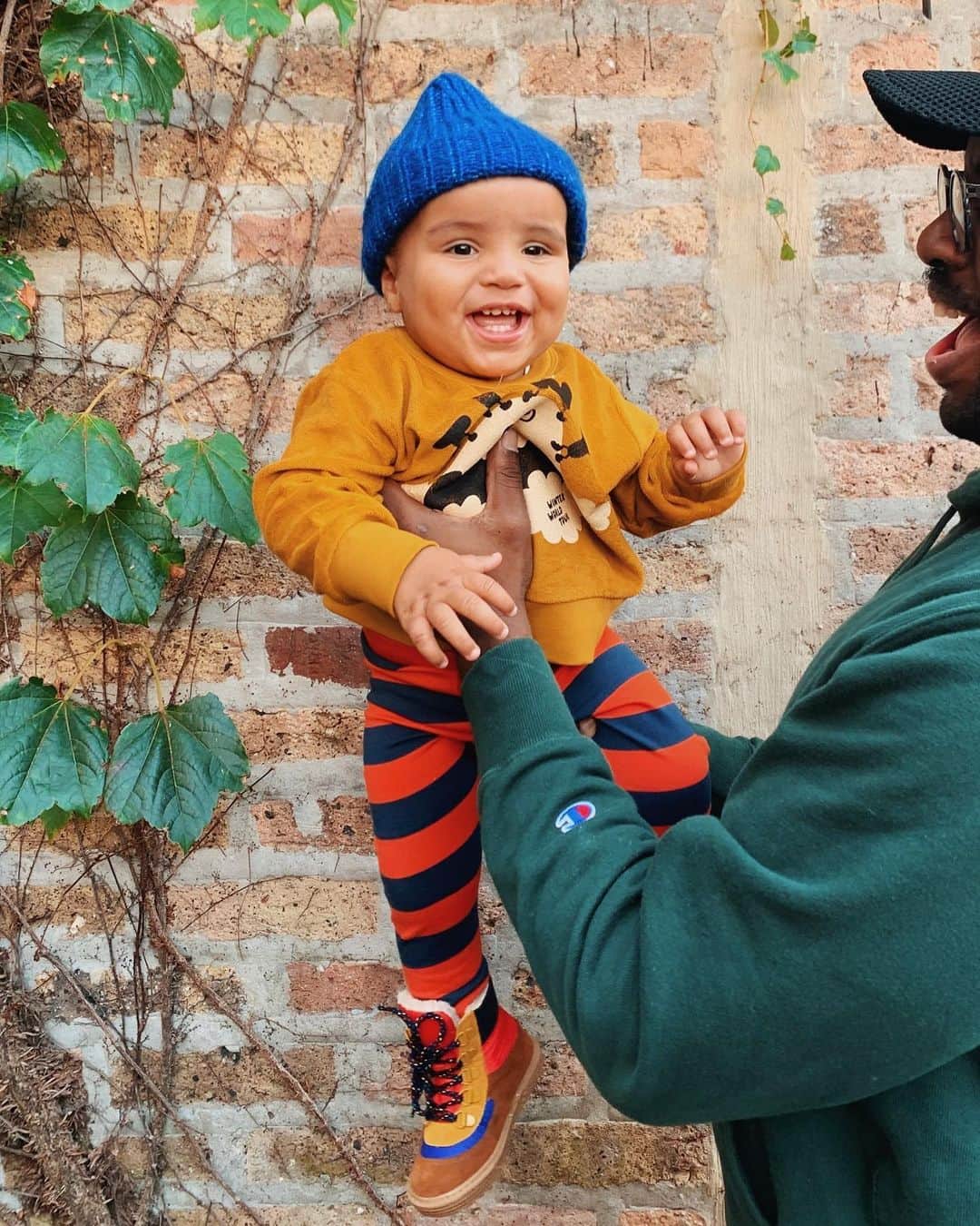Paul Octaviousのインスタグラム：「His lil monster teeth are coming in and make me smile... tiny teeth make me smile... who am I?! 😵😍😂 #seb」