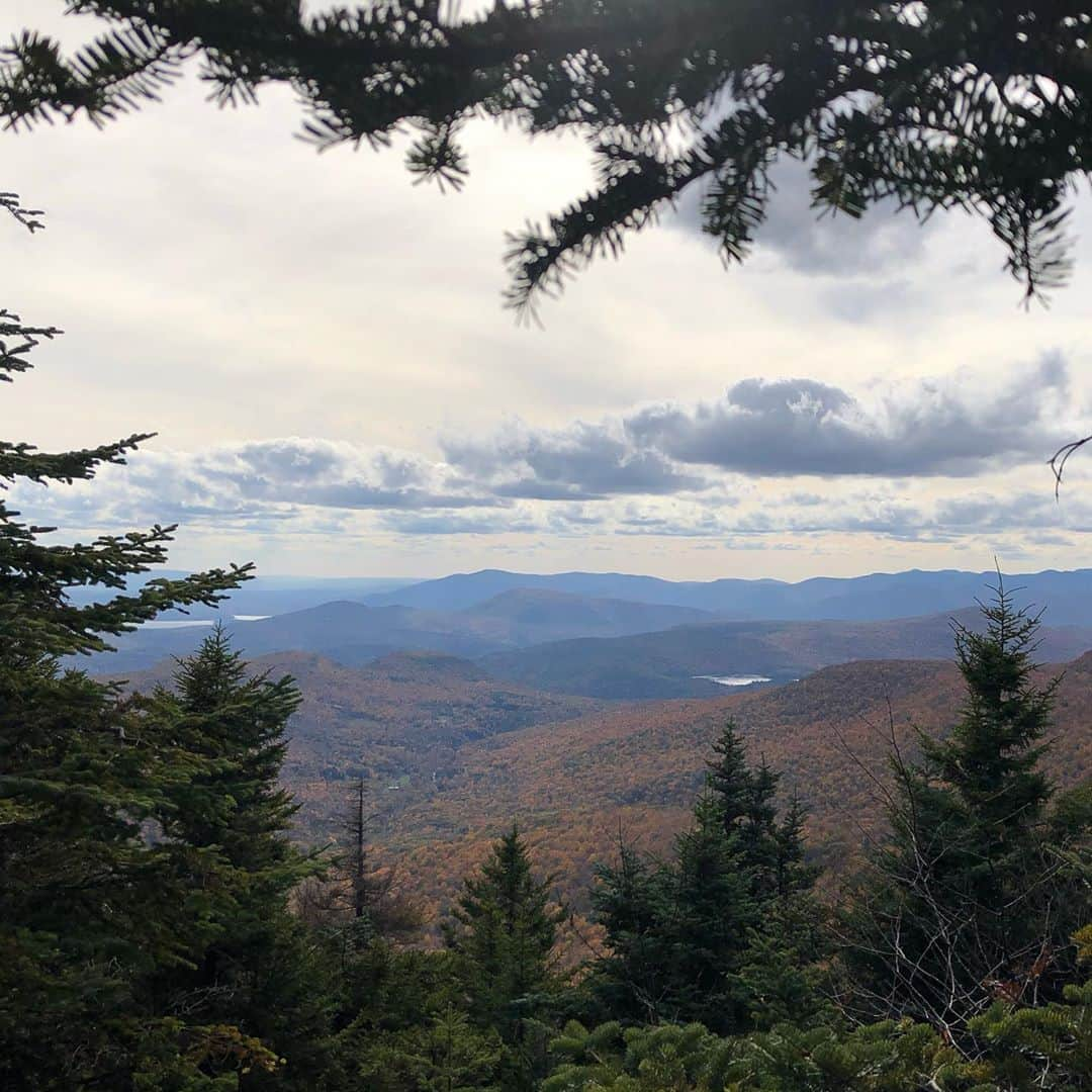 ポール・ブラックソーンさんのインスタグラム写真 - (ポール・ブラックソーンInstagram)「Catskill mountains in the fall. Nice time of year for it....」10月28日 2時32分 - paulblackthorne