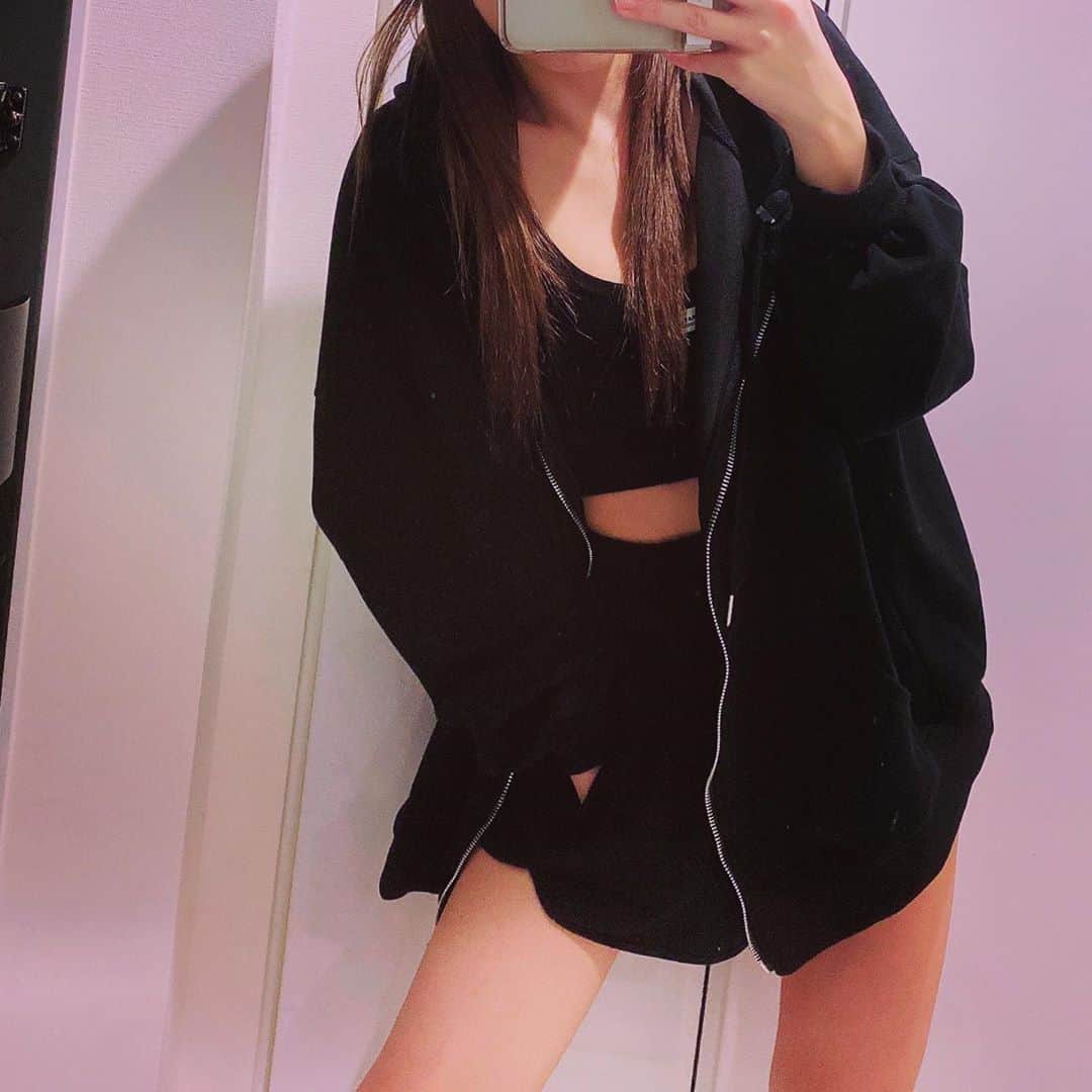 歩乃華（ほのらん）のインスタグラム：「🖤」