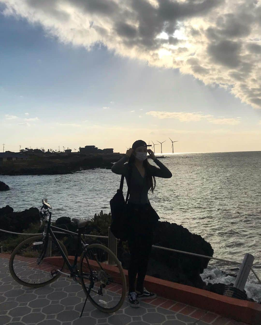 ユ・スンオクさんのインスタグラム写真 - (ユ・スンオクInstagram)「-> #🚲 이런 행복 , 자연이 너무너무 좋다 #🏞」10月28日 14時00分 - seungok_yu