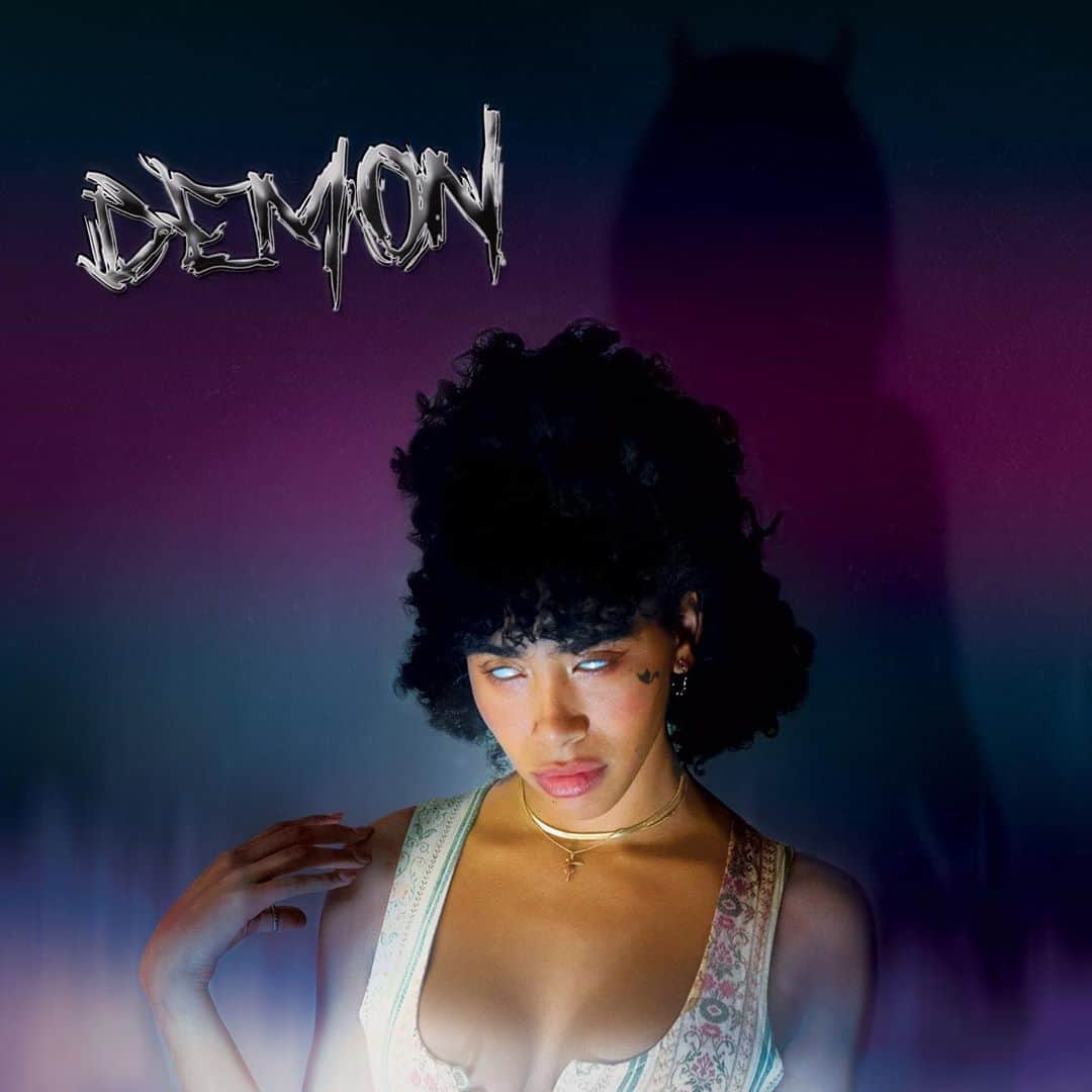 Herizen Guardiolaのインスタグラム：「DEMON EP IS OUT! 💜🖤💜🖤😝😈 I’m so happy to share this EP with you all, all these songs came from a place of self awareness and growth, growth through a lot of pain and and love, and you can’t have one without the other, now can you?  Thank you all so much for being a part of my journey! I love you all and hope this care package makes you feel better. 🖤✨💜」