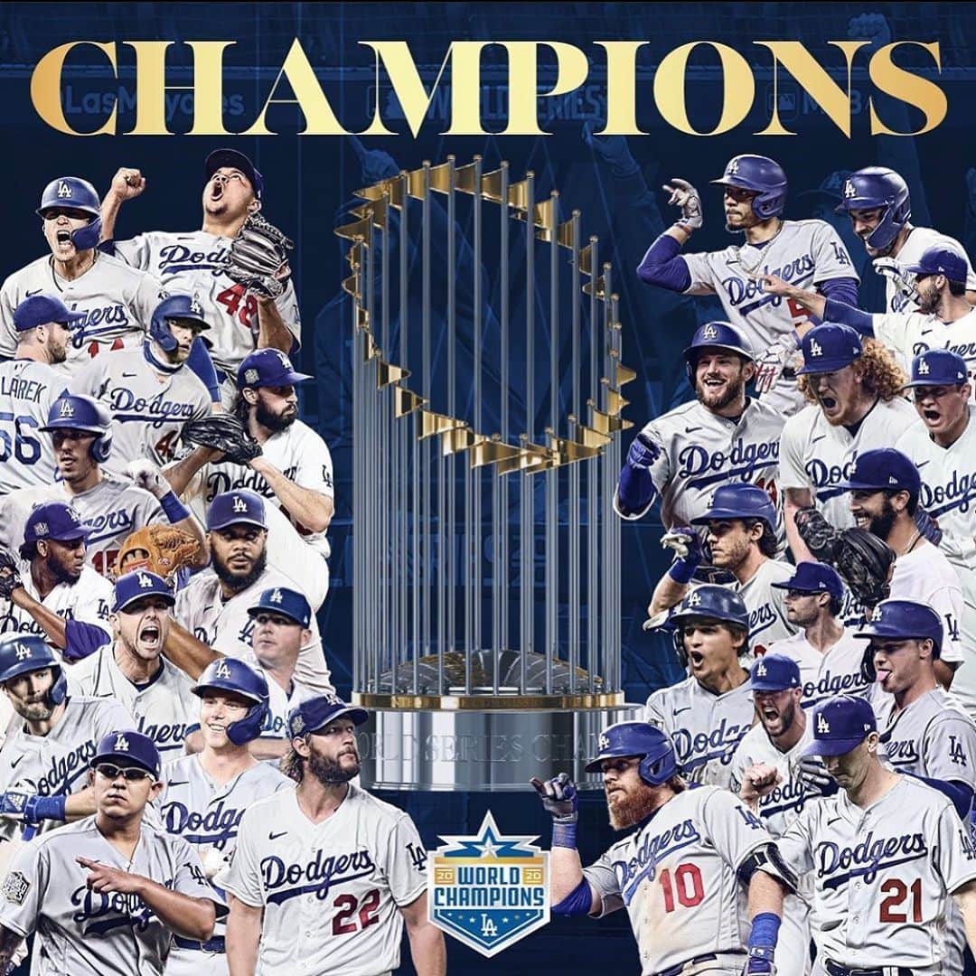 エリック・ウィンターのインスタグラム：「Congrats @dodgers ! Finally locked it down and brought the 🏆 back to LA 💪🏼👏🏼」