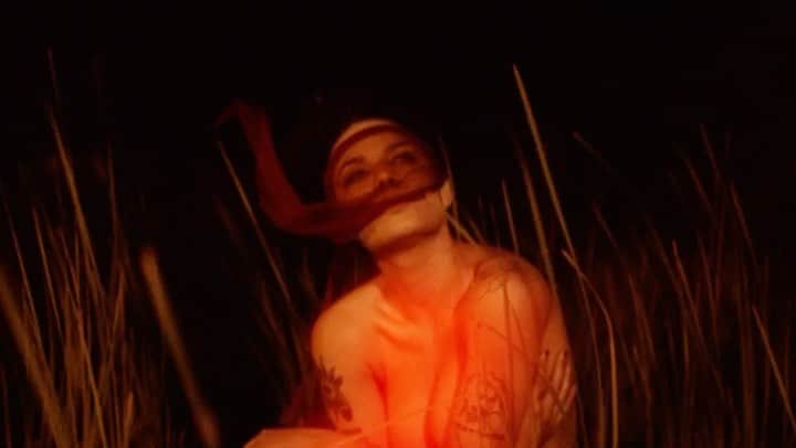 Halseyのインスタグラム：「"I Would Leave Me If I Could"  - A Collection of Poetry -  Pre-Order now // Available November 10th  iwouldleavemeificould.com」
