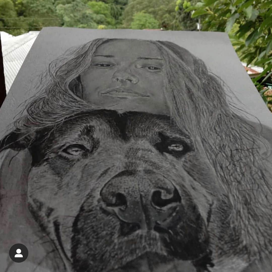 ブリアナ・エヴィガンさんのインスタグラム写真 - (ブリアナ・エヴィガンInstagram)「Wow! Thank you for this @suertemalas6 this is incredible! I want a print for my office... You nailed it with me and my boy Maxito. You are so talented and I really appreciate you! Thanks for the love. 🧡💙」10月28日 7時14分 - brianaevigan