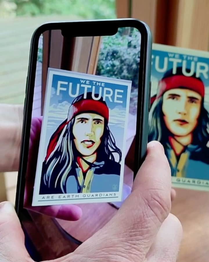 Shepard Faireyのインスタグラム：「I’m honored that the art I created for @amplifierart of @xiuhtezcatl is featured in Amplifier’s new augmented reality app! Thanks to the creation of @bemo_studio and using rotoscope technology, this artwork comes to life to amplify the voice of Xiuhtezcatl of @earthguardians, a fierce advocate for our planet who has been sharing the story of his indigenous roots to better serve the planet through climate action and reimagining a future for his generation.  Download the new #AmplifierAR app through the link in my bio to hear directly from movement leaders about the work they do everyday, advocating for a better world for all of us… and don’t forget to #VOTE! -Shepard」