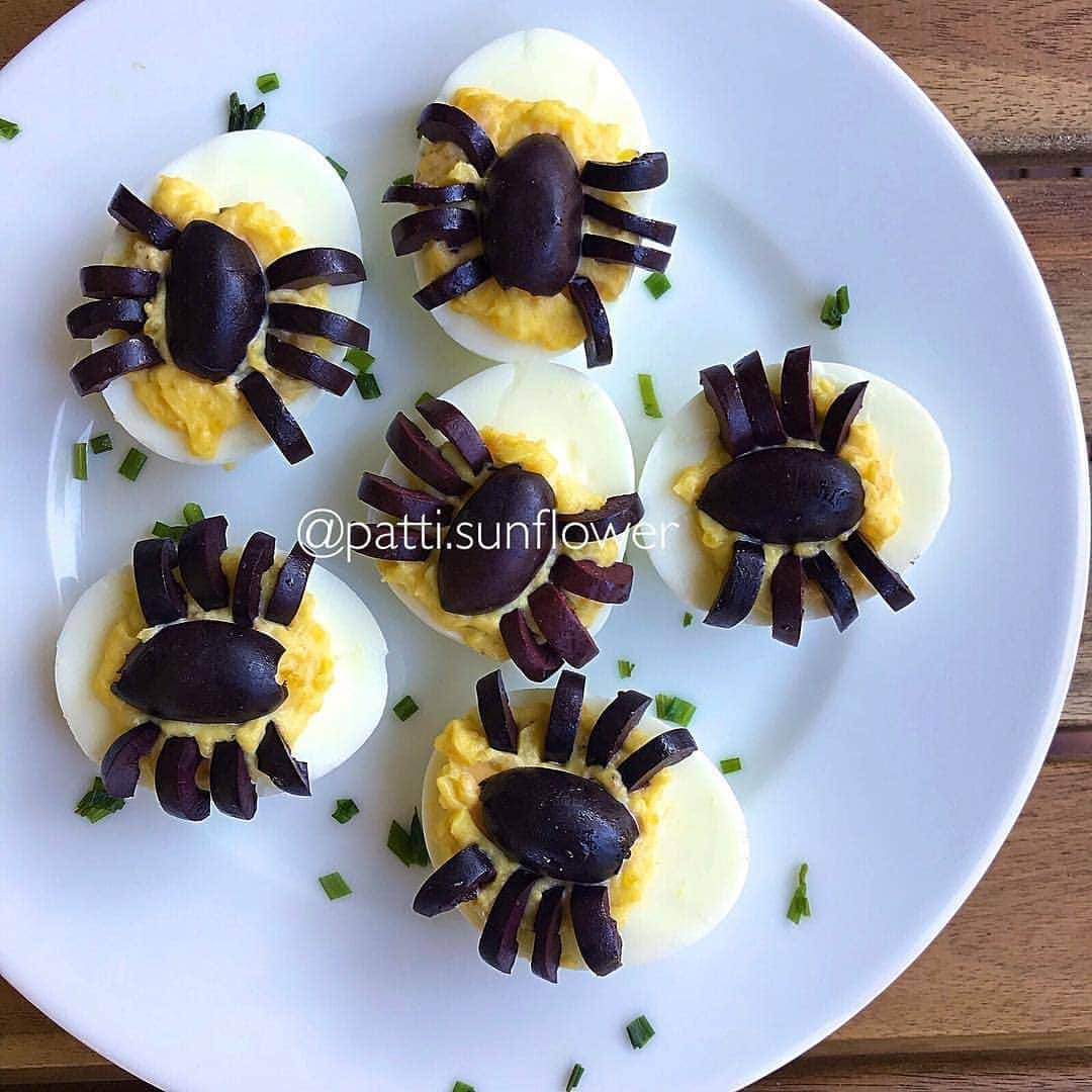 Eggs Conceptのインスタグラム：「Halloween! 🕷️🕸️👻🎃 by 👉 @patti.sunflower 👈  #pattisunflower #eggsconcept #halloween #egg #eggs」