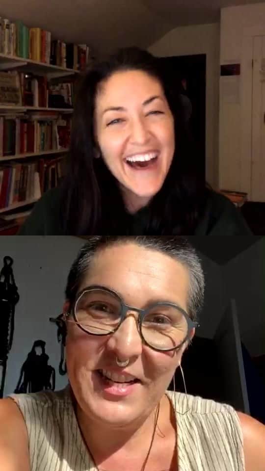 Grace Bonneyのインスタグラム：「@tanyaaguiniga and the team at @ambosproject are doing such intentional and impactful work related to life at and around the border. I am so grateful for what their team is doing to connect the worlds of art, design and social justice. In our chat tonight Tanya shared her advice for those looking to use their art in social justice work and how to do that safely and thoughtfully. Please continue to support Tanya and the entire AMBOS team and the important work theyre sharing here at the DS feed this week and at their feeds as well. Thank you for joining me tonight Tanya! ♥️ -Grace」