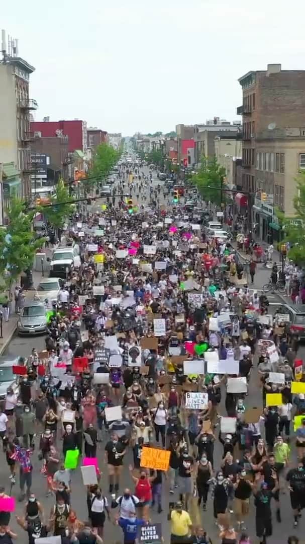 ジェニファー・エスポジートのインスタグラム：「They try to silence you because YOU are powerful. They fear our voices, our minds, and our vote. Even more so when we come TOGETHER!!! The 2020 Election is Now! Make your voting plan today and join us for Every Vote Counts, A Celebration of Democracy w/ @GlblCtzn @iwillharness on October 29th on CBS and October 30th on digital platforms. Go to www.voteactions.org for more details. #EveryVoteCounts link in bio  #justice #equality #decency is ALL on the ballot this year!!」