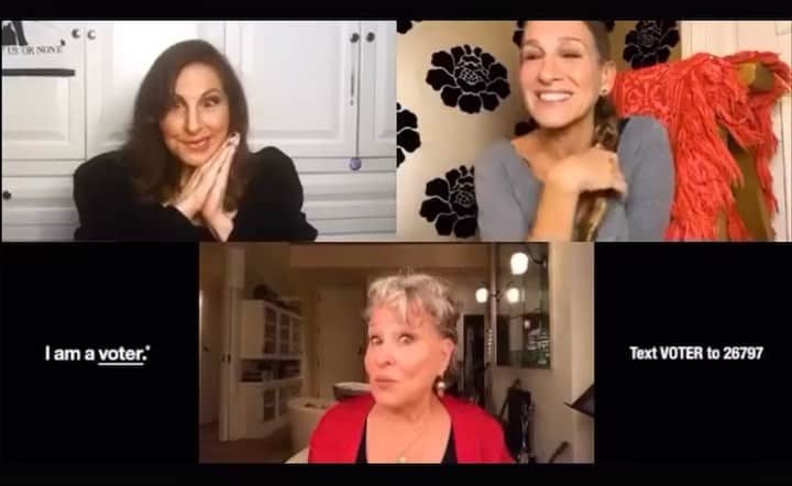 ジェシー・タイラー・ファーガソンのインスタグラム：「Here are three icons, @bettemidler, @kathynajimy & @sarahjessicaparker — casting a HOCUS POCUS (one of my top 5 movies of all time!) spell to get people to vote in the next 7 days. Everything about this? Iconic.   Stolen from @evanrosskatz   #IAmAVoter」