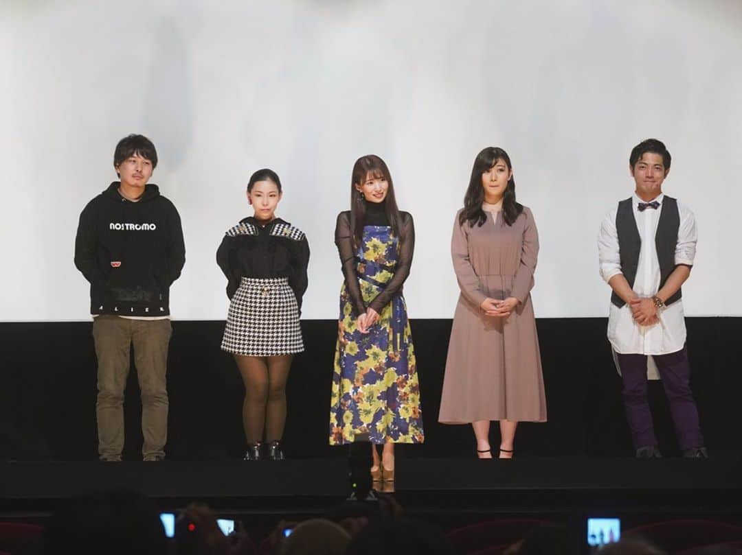 山岸逢花さんのインスタグラム写真 - (山岸逢花Instagram)「映画『橘アヤコは見られたい』 . . . （写真横にスライドしてね👉） . テアトル新宿にて開催されているピンク映画の祭典 ‘OPフェス’にて、初出演&主演で出させていただいた 映画『橘アヤコは見られたい』ですが 本日10/28(水) 18：30〜の上映が このフェスでは最後の上映になります🥺！ . . 18日には舞台挨拶があって 久しぶりに共演者のみなさんや 監督・スタッフさん方にお会いできて そして、沢山の方が観に来てくれて 本当に嬉しかったなぁ🥰 . . 是非お近くにお住まいの方で 仕事終わりに時間あるなぁって方は 足を運んでみてください👻♥ . . . #山岸逢花 #あいぱん #ピンク映画 #OPフェス #橘アヤコは見られたい #若妻ナマ配信見せたがり#佐藤周 #AV女優 #AV #aikayamagishi」10月28日 8時43分 - ayakayamagishi_