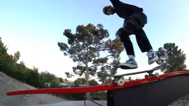 トム・シャーのインスタグラム：「The only rail I can skate 🎥 @tweestopher ... @elliotsloan put up an edit of the new rail on his YouTube channel, check it out」