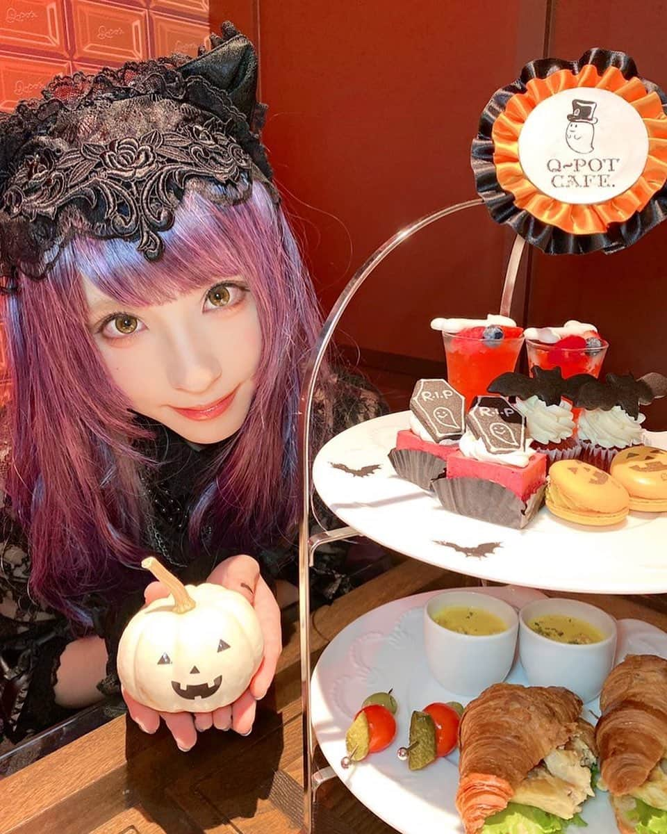 CHISA さんのインスタグラム写真 - (CHISA Instagram)「カボチャあげるのでいいねください💜 もうすぐハロウィーン、11/1のイベントもヨロシクね🎃 #halloween」10月28日 8時53分 - acme_chisa