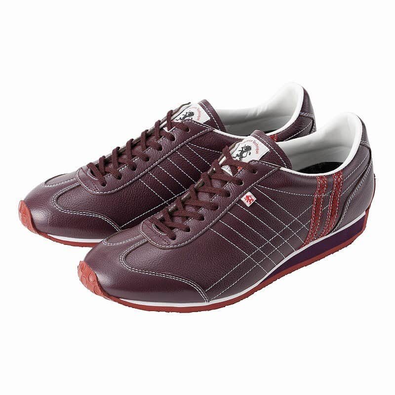 パトリックラボさんのインスタグラム写真 - (パトリックラボInstagram)「𝐏𝐀𝐌𝐈𝐑 𝟐𝟎𝟐𝟎𝐀𝐖 パミール  人気モデル「IRIS」の全てのパーツをスムースレザー仕様にしたモデルです。軽いシボのあるレザーに合わせた透明感のある2本ラインがポイントです。今季は「WHT/GN」、「NVY/SV」、「BUG/RD」を新色として追加しました。  素材　ステアレザー 生産国　日本  #patrick_labo #patrickshoes #sneaker #sneakers #shoes #kicks #靴 #instashoes #instakicks #sneakerhead #sneakerheads #nicekicks #sneakerfreak #kickstagram #shoestagram #patrickshoes #パトリック #パトリックスニーカー #madeinjapan #french #patrickpeople #patrick #新作情報 #大人スニーカー」10月28日 9時08分 - patrick_jpn