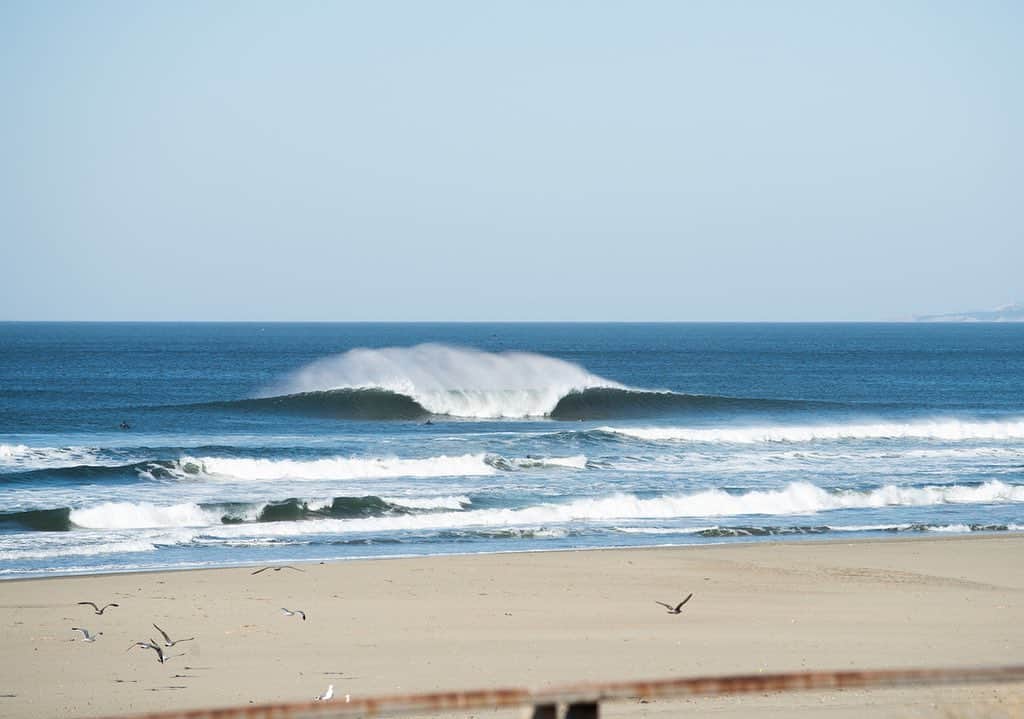 surflineさんのインスタグラム写真 - (surflineInstagram)「October rules on the West Coast.  📷: @jackboberphoto」10月28日 9時19分 - surfline