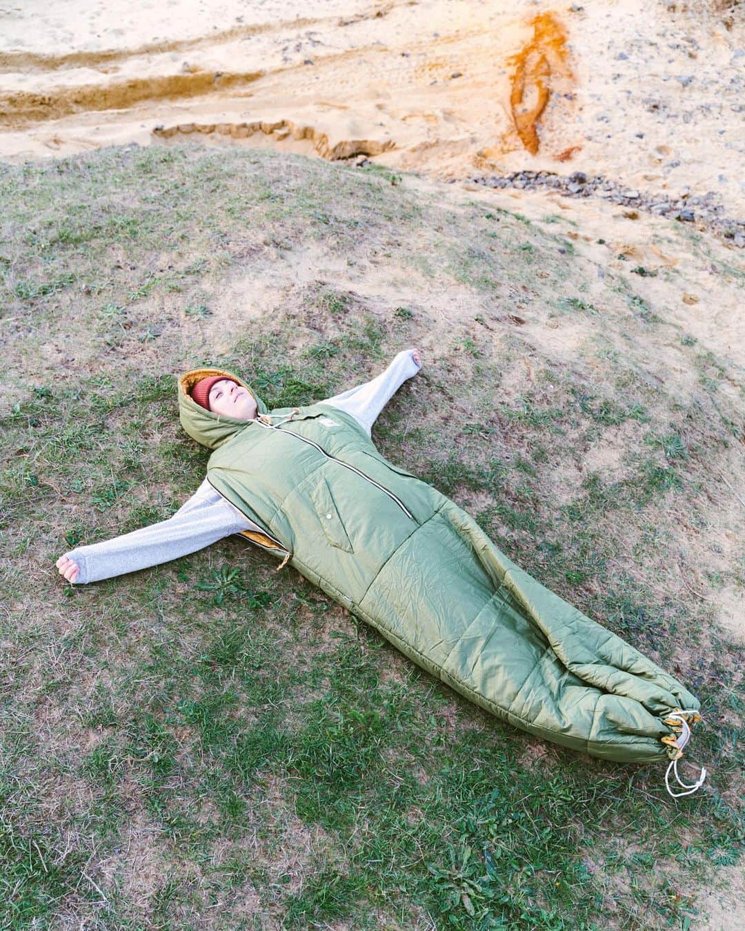 Poler Outdoor Stuffさんのインスタグラム写真 - (Poler Outdoor StuffInstagram)「The secret to happiness is being able to sleep anywhere, anytime🤫 #campvibes #polerstuff」10月28日 9時32分 - polerstuff