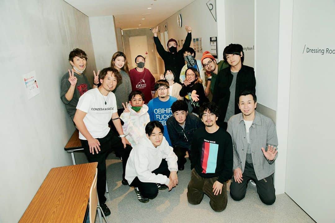 後藤正文のインスタグラム：「ZEPP Yokohama DAY2  またしても良い夜。  the chef cooks me Jurassic Boys Syuhei Kato (NOT WONK) and ASIAN KUNG-FU GENERATION with Ayaka Tatamino (Homecomings)  Photo by @tetsuyayamakawa   #asiankungfugeneration #tccm #jurassicboys #notwonk #homecommings」