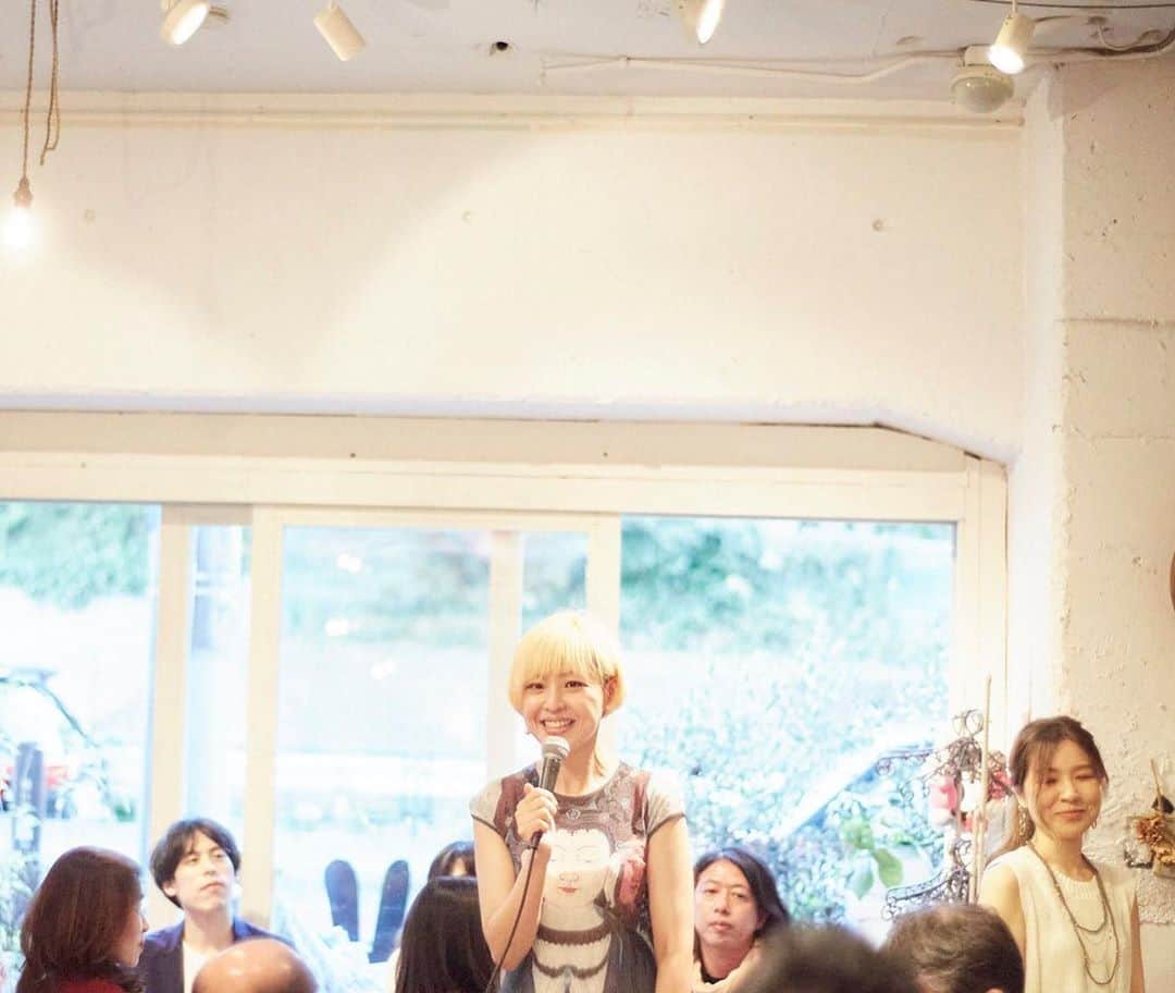 五十鈴ココさんのインスタグラム写真 - (五十鈴ココInstagram)「@plate_tokyo   イベント la vie en roseにて 歌わせて頂きました🌹🌝  あやのさんarigato🌞🌎 あの時間を共有してくれた 愛しい方々arigato🌕🌏  🌹🌹🌹🌹🌹🌹🌹🌹」10月28日 10時22分 - coco_isuzu