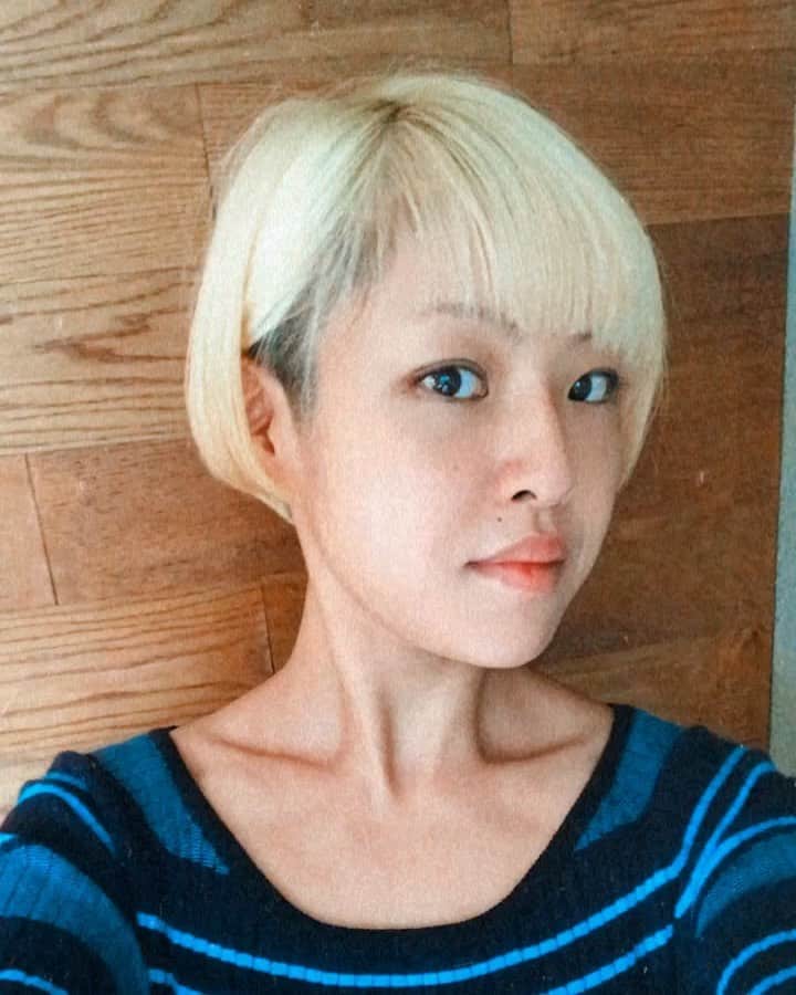 五十鈴ココのインスタグラム：「@tsunenori_kawai  @fiorista0777   🦄kinpatsu ni modotta yo🦄」