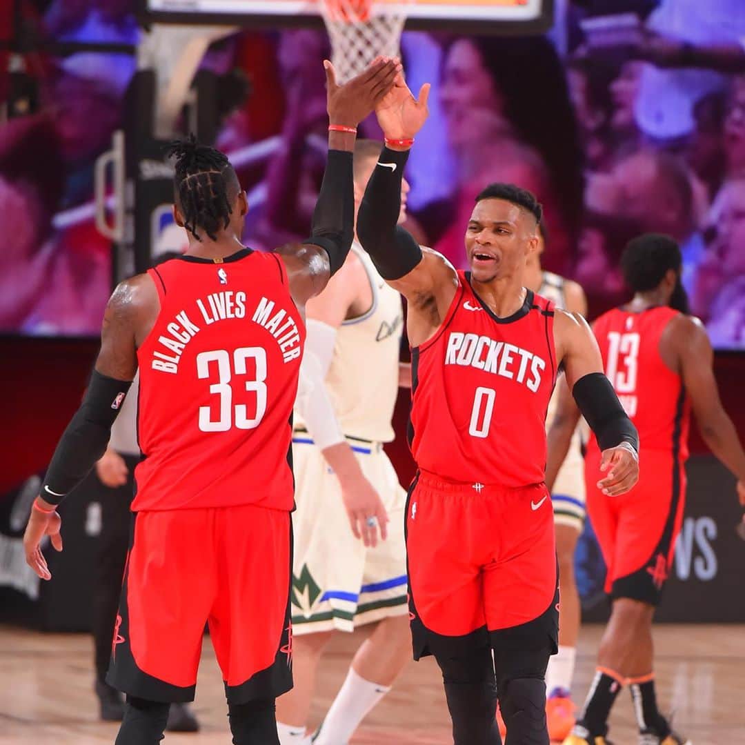 NBAさんのインスタグラム写真 - (NBAInstagram)「@russwest44 & @Giannis_An34 put on a show in the Rockets vs. Bucks Seeding Games thriller! #BESTofNBARestart  Russ: 31 PTS, 6 REB, 8 AST Giannis: 36 PTS, 18 REB, 8 AST.」10月28日 11時14分 - nba