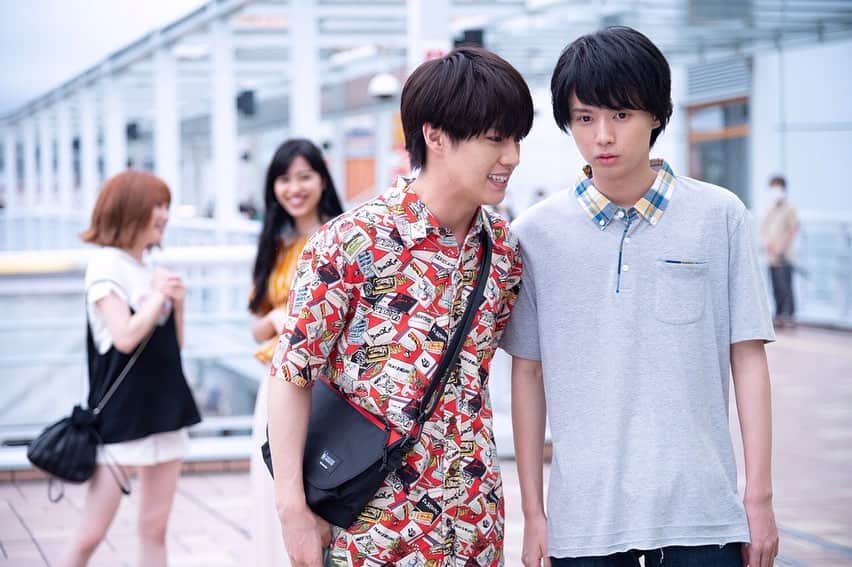 荒ぶる季節の乙女どもよ。【ドラマイズム公式】のインスタグラム：「. ／ #荒ぶる季節の男どもよ。 【典元泉編】配信開始📣 ＼ . 荒乙の前日譚❗️ 彼らの性と恋の物語は本日 #TSUTAYAプレミアム で独占配信開始✨ 荒ぶってます…是非ご覧ください✨😳✨ . オープニングのダンスは、 本編とは違うバージョン👏👏👏 注目してください❗️ .  ▷「典元泉 編」あらすじ 典元泉（井上瑞稀）は、クラスメイトの中村瑛太（醍醐虎汰朗）に誘われ遊ぶことに。 泉は、瑛太と2人で遊ぶと思っていたが、そこにはまさかの浅田（吉田凜音）・竹山（北澤舞悠）もいて4人でWデートをする羽目に。皆の行動をみて周りは異性を意識し始めているのだなと認識させられる。帰宅し、隣に住んでいる幼馴染の和紗（山田杏奈）にも今まで意識していなかった女性を感じ始めるが…。 . . http://tsutaya.jp/araoto_k_s/ . #井上瑞稀 (#HiHiJets／ジャニーズJr.)」