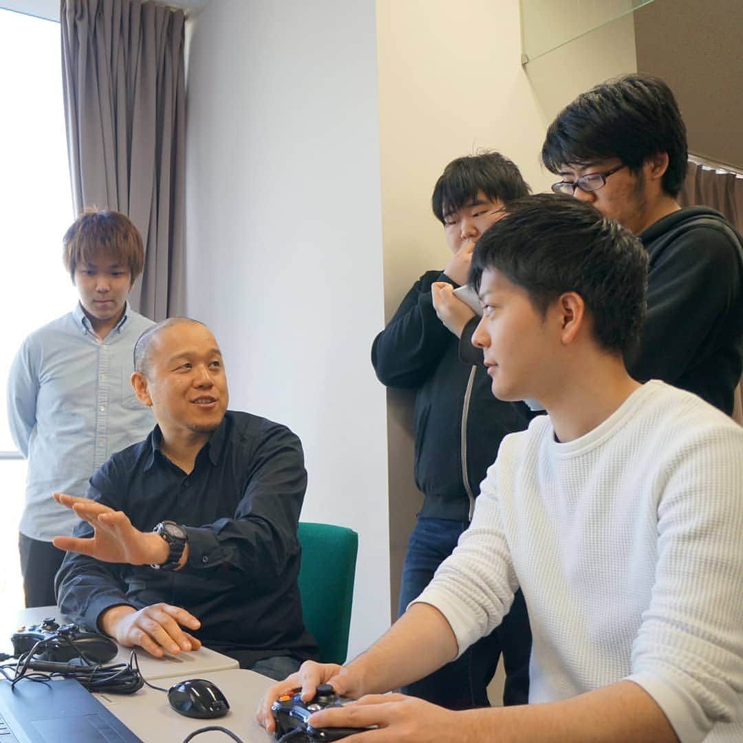 日本工学院さんのインスタグラム写真 - (日本工学院Instagram)「過去のゲームクリエイター科の実習風景です❗ . 実機をプレイしつつ、ゲームプランニングやデザインを学びました😉 . . 「#日本工学院」をチェック！！ 学生が投稿したリアルな日常風景を見ることができますよ！ . . #nihonkogakuin #専門学校 #日本工学院八王子専門学校 #日本工学院専門学校 #教職員投稿写真 #ゲームクリエイター科 #若きつくりびと #ものづくり体験 #プログラマー #プランナー #ゲームプランナー #ゲームが好き #ゲーム大会 #eスポーツ #ゲーム開発 #スクラッチ #ゲーム実況 #ゲーム女子 #ゲーム男子」10月28日 12時03分 - nihonkogakuin