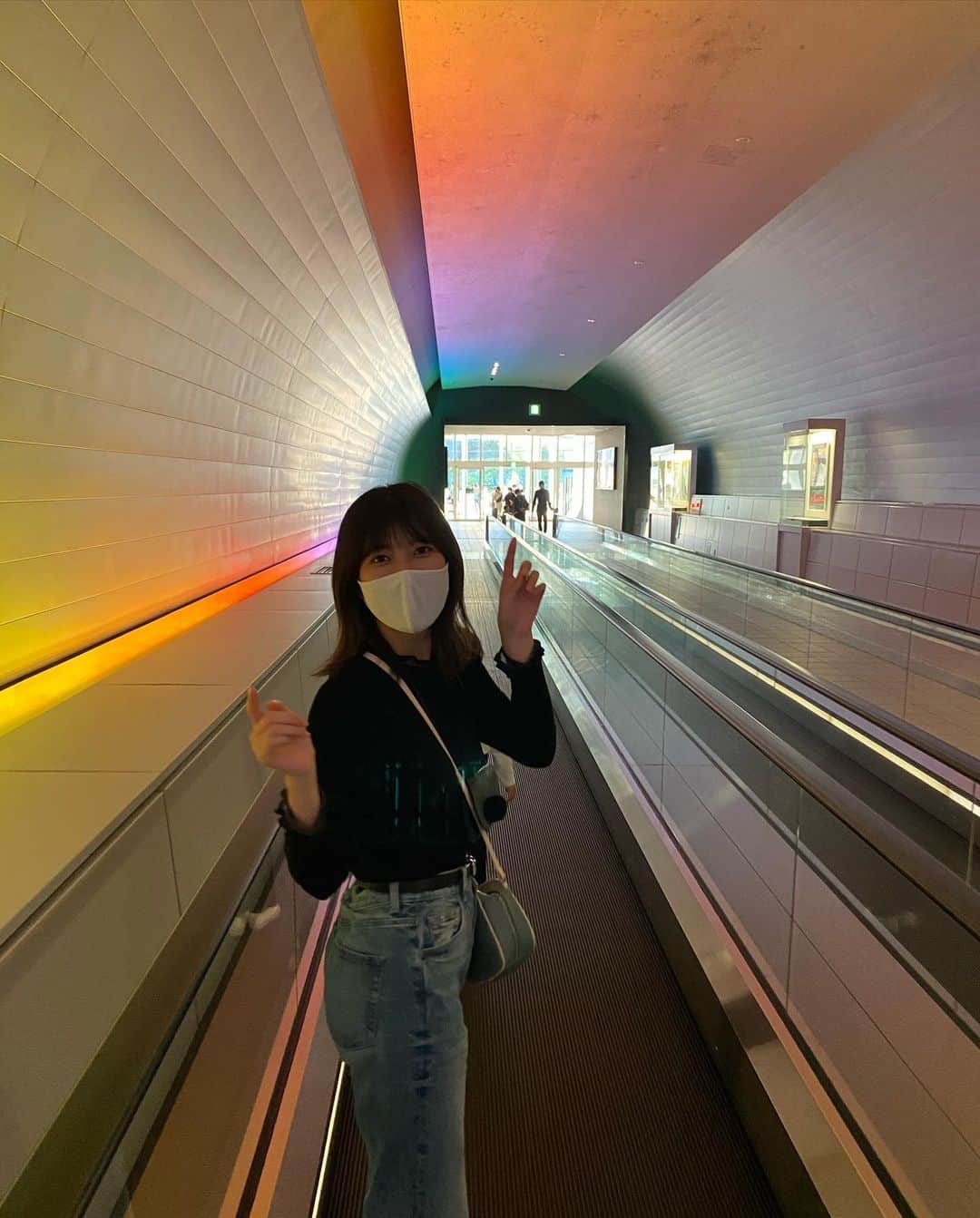 吉田華恋さんのインスタグラム写真 - (吉田華恋Instagram)「九州国立博物館　虹のトンネル🌈」10月28日 22時01分 - karen_yoshida_8
