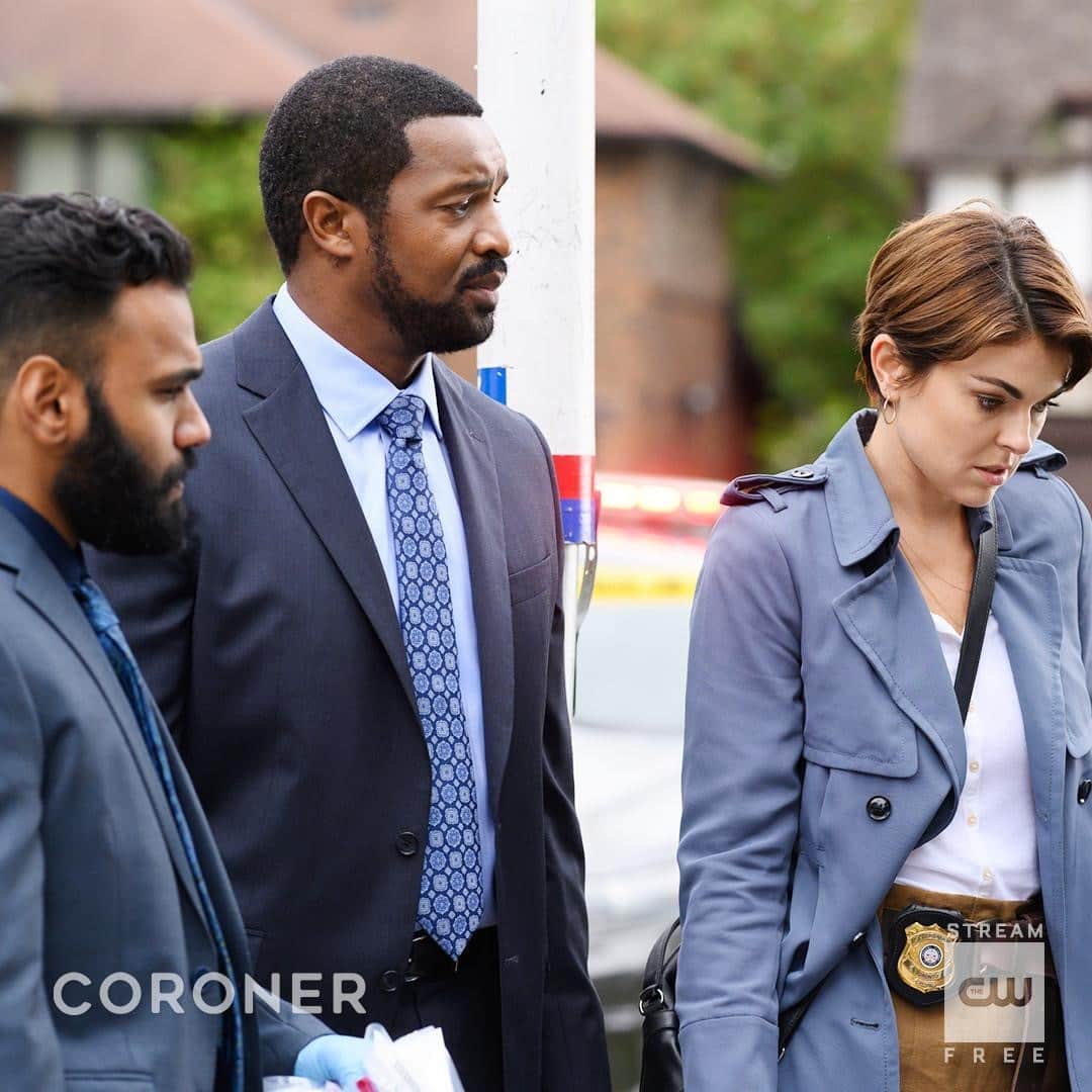 The CWさんのインスタグラム写真 - (The CWInstagram)「It'll take the whole team. A new #Coroner airs tonight at 9/8c! Stream tomorrow free only on The CW.」10月28日 22時01分 - thecw