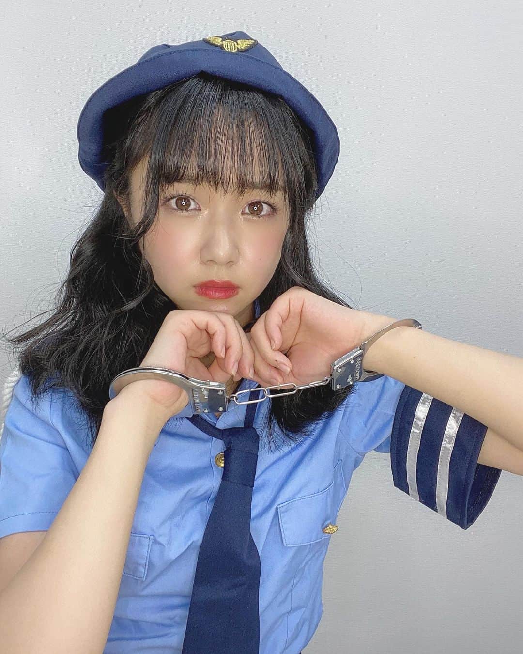 真下華穂さんのインスタグラム写真 - (真下華穂Instagram)「あれ？👮🏻 #コスプレ #ポリスコスプレ #ngt48 #真下華穂 #halloween #followｍe #💙」10月28日 22時08分 - k.a.h.o.kahochan