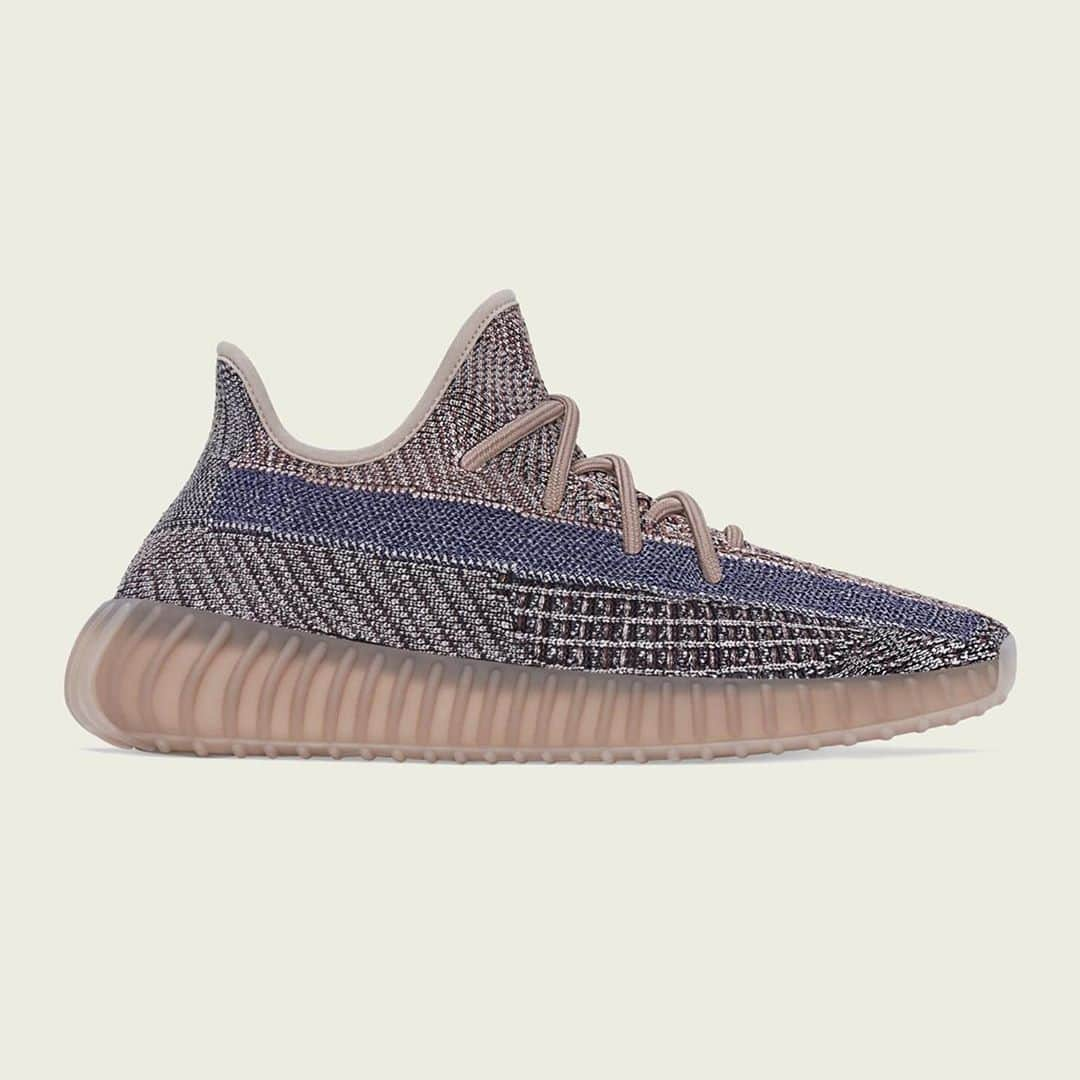 HYPEBEASTさんのインスタグラム写真 - (HYPEBEASTInstagram)「@hypebeastkicks: Formerly known as the “Yecher” colorway, the “Fade” take on the @adidas YEEZY BOOST 350 V2 now has a rumored release date of November 11. Delivering a textured look, the shoe takes on a multi-tone brown-based Primeknit upper, a woven post-dyed monofilament side stripe that provides a bold blue detail, tonal webbing around the collar, matching sockliner and weaved laces. Rounding out the look is a lightened translucent gum rubber sole unit assisted by an encapsulated full-length BOOST system. Expect it to arrive with a price tag of $220 USD and stay tuned for official notes.⁠⠀ Photo: adidas」10月28日 22時17分 - hypebeast