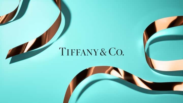 のインスタグラム：「New works for @tiffanyandco The Holiday Edit💙 今年のホリデーもティファニーのムービーに出演させていただきました✨素敵な作品に仕上がっています💙💙 #tiffanyandco #jewelry」