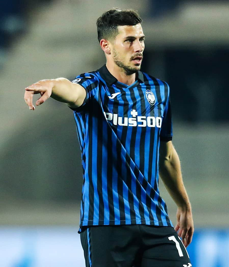 アタランタBCさんのインスタグラム写真 - (アタランタBCInstagram)「Il Signore del Centrocampo 🧙🏻‍♂️  The Lord of the Midfield 🔐 ⠀ #UCL #GoAtalantaGo ⚫️🔵 #Freuler #Atalanta #BergAMO #ForzaAtalanta #football」10月28日 22時49分 - atalantabc