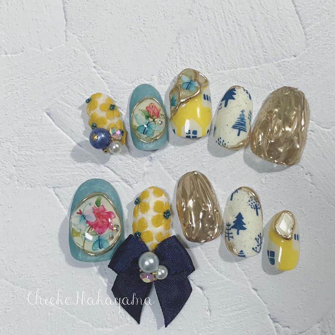 なかやまちえこのインスタグラム：「PREGEL×NAIL EX calendar!⠀ ⠀ 冬の北欧ネイル⠀ ⠀ #nail #nails #nailart #ネイル #美甲 #ネイルアート  #japanesenailart #manucure #japanesenails #manicurist #gelnails #أظافر #네일아트 #미용 #vẽmóng #ngườiđẹp  #เพ้นท์เล็บ #искусствоногтя #artedeuñas #เพ้นท์เล็บเจล #ジェルネイルデザイン #ネイルデザイン #senikuku #nagelkunst #北欧ネイル @pregelofficial @prexyofficial @bettygel_official @kimagure_cat_whim」