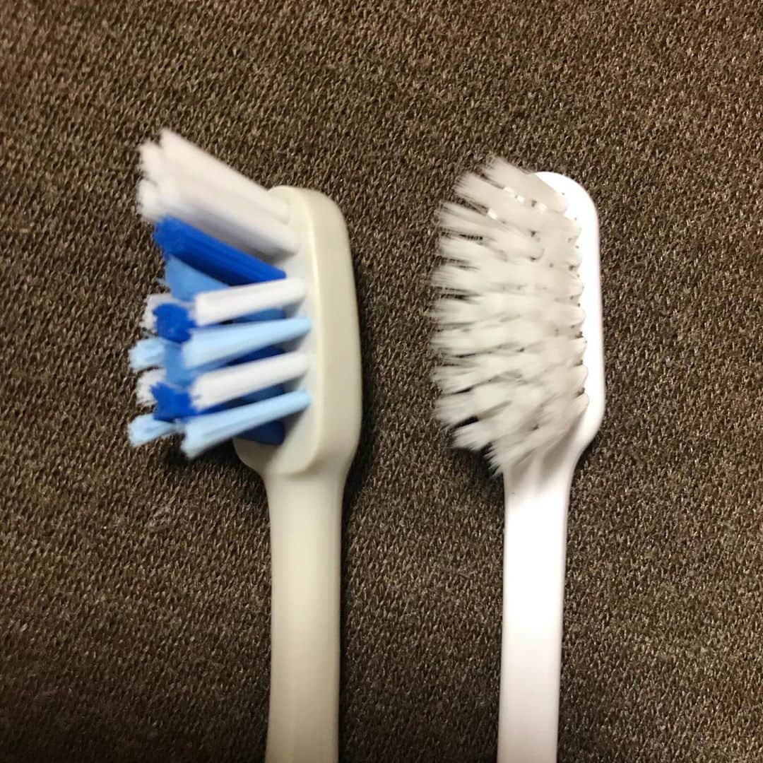 キートンのインスタグラム：「私はいつだって尖っていたい。 その気持ちを忘れないように、尖った歯ブラシを買った。 オーラルBとシュミテクト。 私はこれからも尖っていく。」