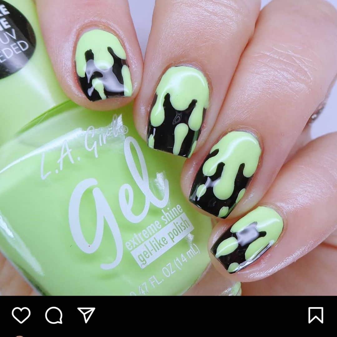 nails2inspireのインスタグラム：「Halloween nails! @breezythenailpolishlover   #halloween #halloweennails #nails2inspire #nailsofinstagram #nailart #nailsoftheday #naildesigns」